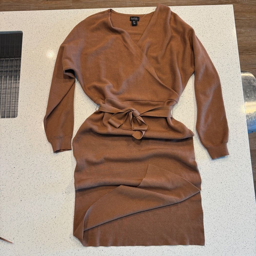 Nicole Miller Long Sleeve Wrap Sweater Dress in Brown Size Large